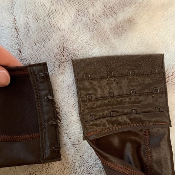 Bali Double Support Soft Touch Non-Padded Wirefree Bra Brown 0044 -‎ Size 40D - Picture 4 of 6